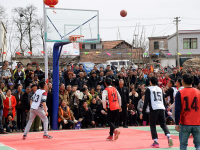 江苏肯帝亚VS福建晋江文旅预测庞峥麟驾驶超级跑车从丹阳一路疾驰，最终抵达江苏肯帝亚队主场南通，引发现场轰动